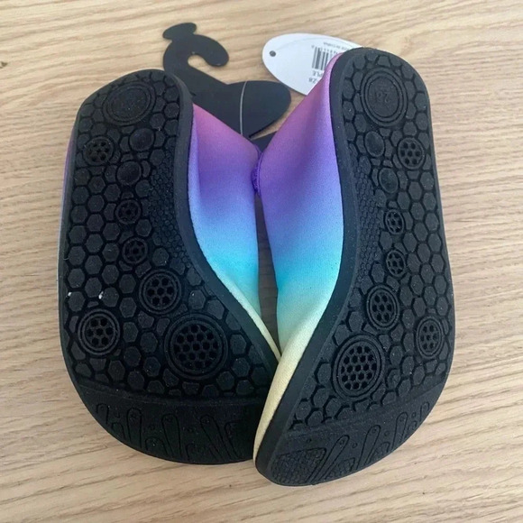 🆕Aquakiks Purple Llama Yoga Water Shoe 8🆕 - Picture 2 of 5